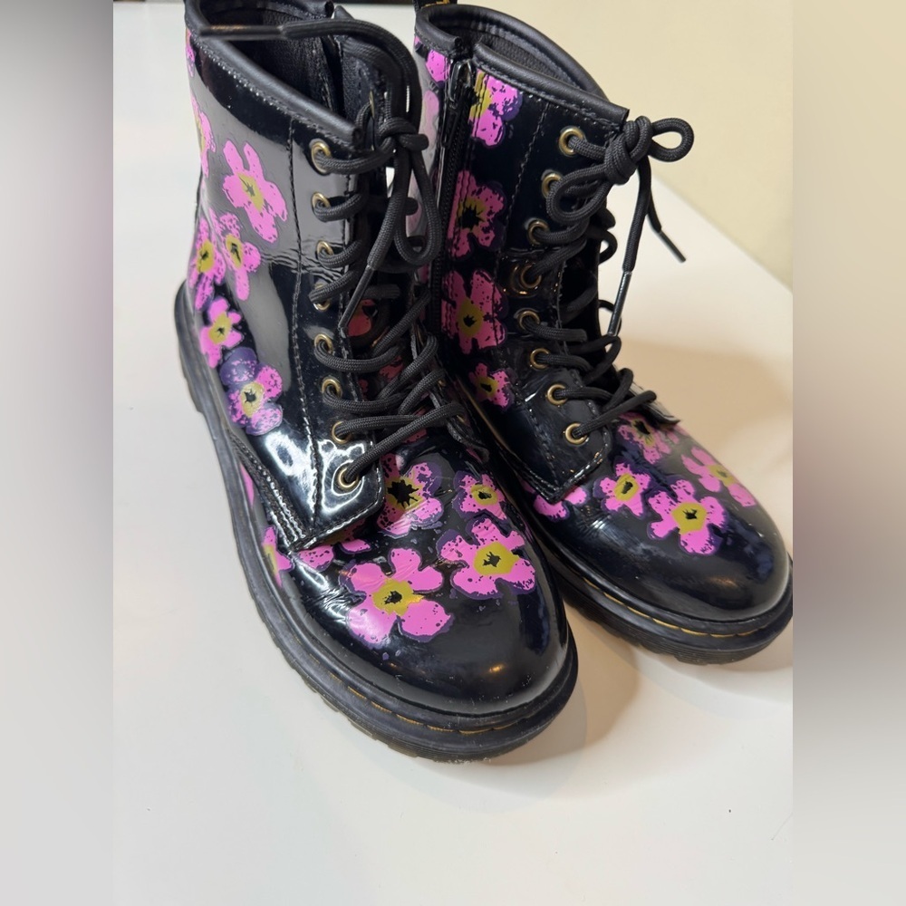 Dr. Martens Pansey Fayre Combat Boot size L5 - Picture 2 of 13